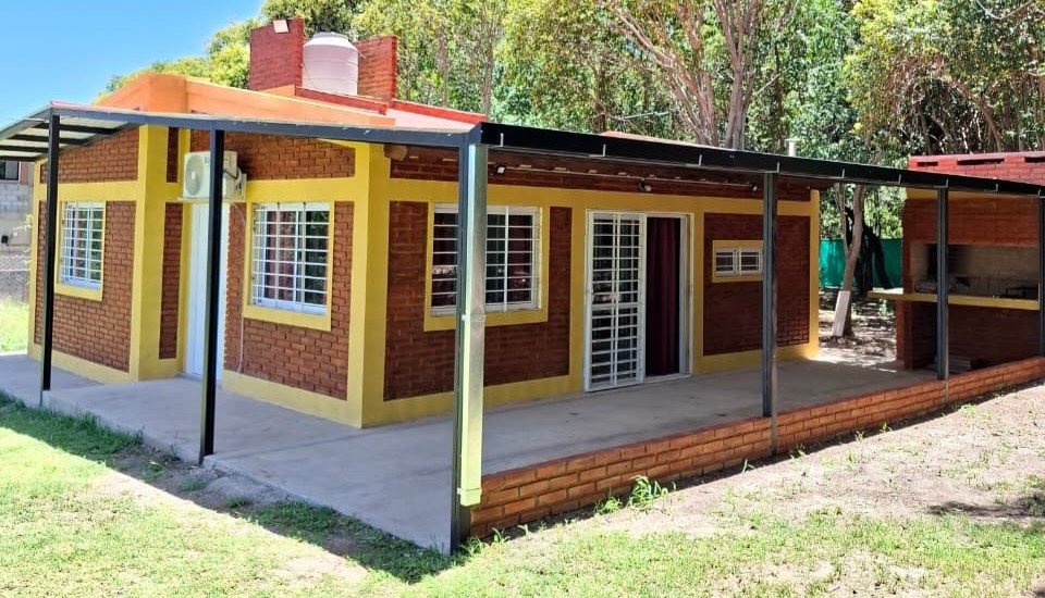 Vista exterior de la cabaña